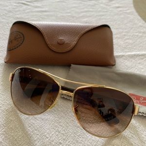 Ray-Ban Aviator Women - Barely Used